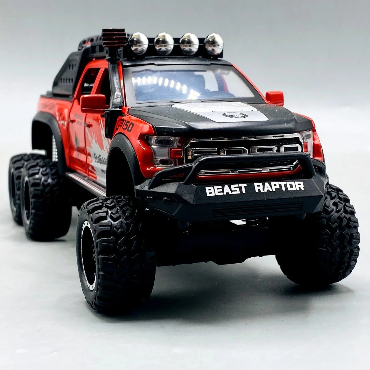 Diecast Ford Raptor With Light Sound and Smoke - Image 7